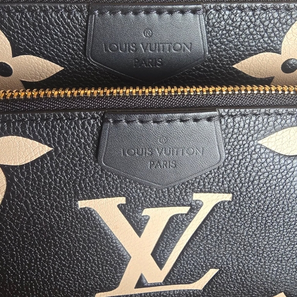 Louis Vuitton Mulitpouchette Black and White Limited Edition - Picture 9 of 16
